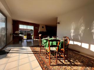 Maison spacieuse à Olonne-sur-Mer avec jardin clos, proche plages et commerces, idéale familles - FR-1-197-560 - 2