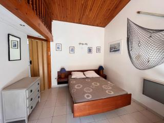 Maison avec cour, à 25m de la plage, proche centre et commerces - FR-1-197-573 - 3