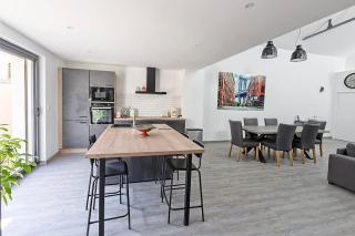 Ô Loft - 3 chambres avec 3 salles de bains - parking - climatisation - 8