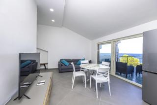 Seaview Apartment - Patti - 6
