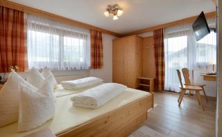 Hotel Theresia Garni - Sankt Johann in Tirol - 9