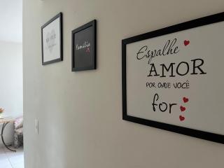 Apartamento amplo a menos de 400 metros da praia localizado próximo a praça da Brunella, área nobre do Guarujá. - 7