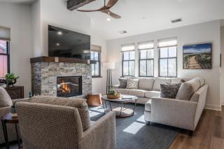 Creekhouse 1380 - Mammoth Lakes - 0