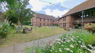 The Coach House at Missenden Abbey - Great Missenden - 6