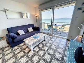 Appartement en front de mer avec balcon et parking privatif - FR-1-361-360 - Jullouville-les-Pins - 7