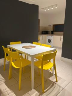 Secluded and spacious apartment - Dublin - 6
