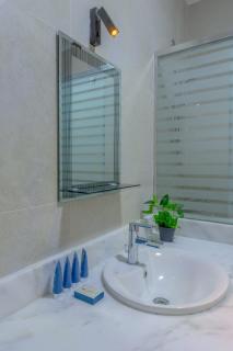 unique villa with heated pool and Spa - 5