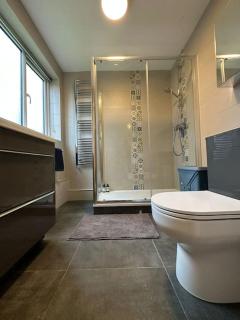 Dukes Lodge Northwood Suite - Northwood - 6