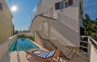 Spacious apartment with pool and jacuzzi - Trogir - 0