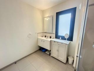 Appartement PMR avec Terrasse au Cœur de Granville, Proche Plage et Port - FR-1-361-508 - Granville - 4