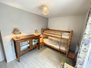 Appartement PMR avec Terrasse au Cœur de Granville, Proche Plage et Port - FR-1-361-508 - Granville - 3
