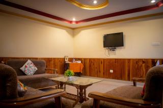 Himalayan Tradition - 8