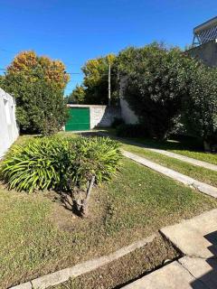 Casa con pileta - Tandil - 9