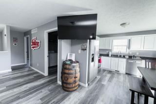 Hoosier Dugout Den - Bloomington - 1