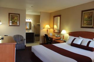 Howard Johnson by Wyndham Red Deer - Red Deer - 4