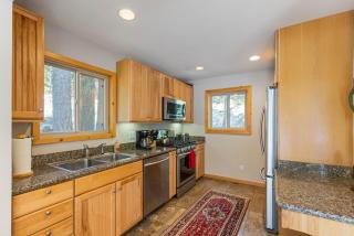 Trailside - Alpine Meadows 6 Bedroom with Private Hot tub - Alpine Meadows - 7