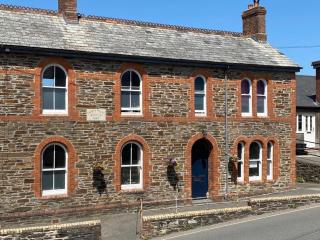 Victorian Police Station Apartment - Launceston - 0
