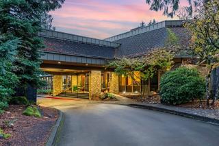 BW Premier Collection, Mt Hood Oregon Resort - Welches - 0