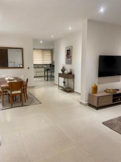 Incredible 2 Bedroom Space Available - Accra - 5