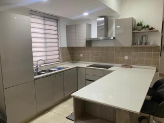 Incredible 2 Bedroom Space Available - Accra - 6
