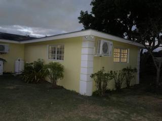 Wally's Haven - Nassau - 5