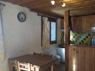 Appartement 2 pièces avec jardin privatif, proche des pistes, Wi-Fi, parking, et navette gratuite - FR-1-762-14 - Saint-Chaffrey - 9