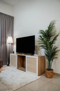 Mount Austin Muji Style 4 pax Deluxe Room by Our Stay - Johor Bahru - 6