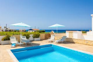 Villa Diana Seaside - Pomos - 8