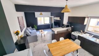 Cozy Beach Apt, Near Airport with 100Mbit internet - Larnaca - 0
