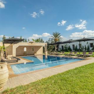 Cavanna Lodge Table d'hôtes Piscine & SPA Adults-Only - 3