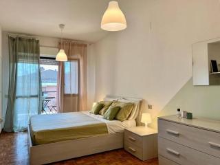 Spacious Studio Apartment with Terrace - 3