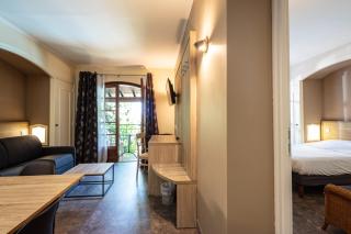 Auberge de la Tour -Appartements- - Valros - 8