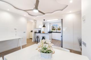 TuristMar - Amplio apartamento con gran terraza con vistas a solo 50m de la playa, Salou - 3