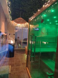 Villa lujosa con spa, piscina y sala de juegos PRIVADOS - Miami Platja - 4