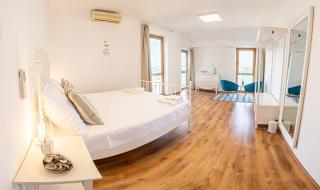Umag seafront seaview center apartments old town 1,2,3,4 by Rentistra - Umag - 2