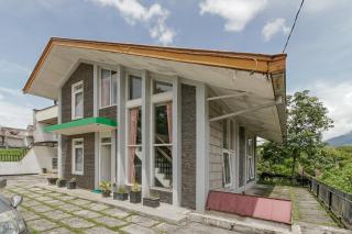 RedDoorz near Jam Gadang Syariah Bukit Tinggi - Bukittinggi - 3