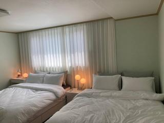 Sunnyside House/ Hongik St. Exite 5~7 3min - Seúl - 1