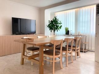 Woodside House/ Hongik St. Exite 5~7 3min - 0