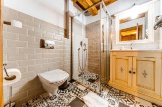 CASA CHITIC - HOTEL & RESTAURANT- Str Nicolae Balcescu 13 - Braşov - 1