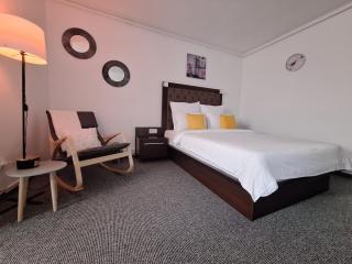 ONYX - Radiance Aparthotel - Brasov - 0