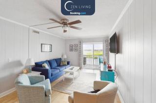 Right Across Beach Pool View Private Balcony By Zen Living Short Term Rental - Myrtle Beach - 0