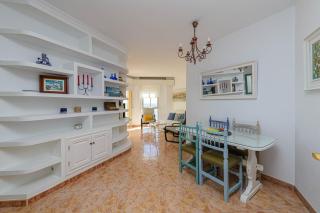 Great Location and Frontal Sea View Fuengirola - Fuengirola - 5
