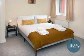 City Centre Townhouse, Sleeps 8, Free Parking - Southampton - 6