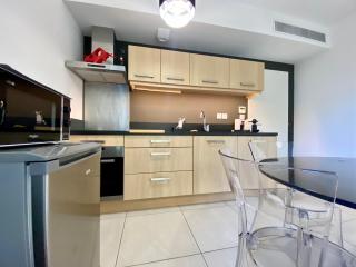 Le Pearl By SCLS Locations - Cannes - 3