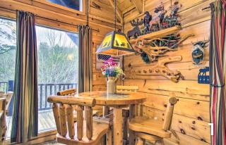 The Moose Cove Hideaway on the Lake - 4