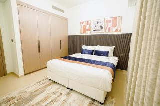 CitiHome-1BR in ACT ONE with Burj Khalifa View at Pool - Dubai - 6