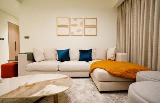 CitiHome-1BR in ACT ONE with Burj Khalifa View at Pool - Dubai - 2