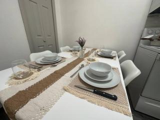 GREAT VALUE Luxe Style, Queen Beds, W/D, Parking! - Schenectady - 7