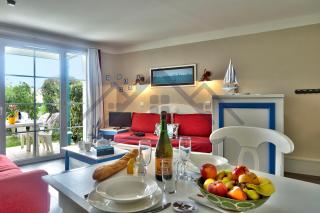 LocaLise - A06 - Entièrement de plain-pied avec petite vue mer - Donnant sur la piscine et le jardin - wifi inclus - draps inclus - - Le Guilvinec - 8