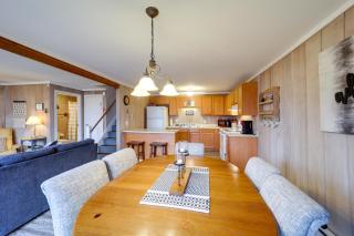 Beech Mountain Condo with Community Pool and Game Room - Beech Mountain - 3